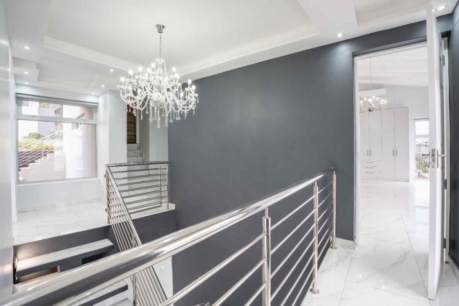 5 Bedroom Property for Sale in Fairhaven Country Estate Western Cape